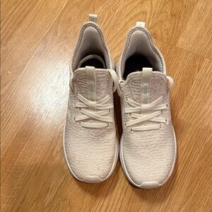 Adidas memory foam women’s sneakers